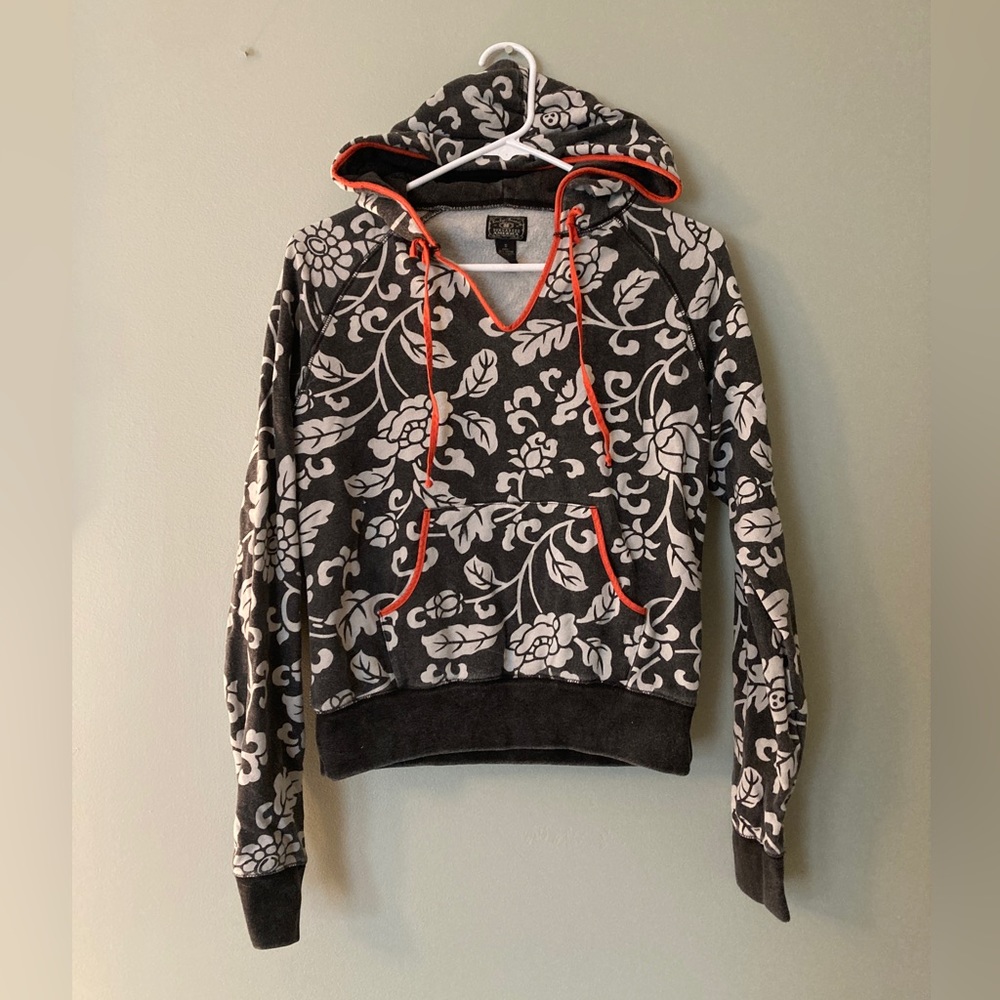 Lucky Hooded Sweatshirt size Small